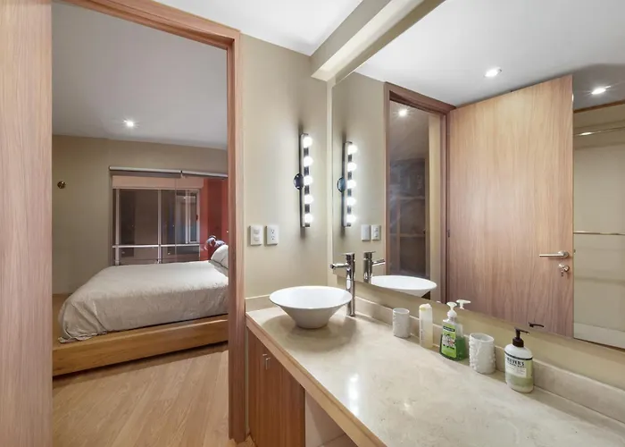 3 Bedroom Upscale Art House Reforma Avenue